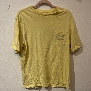 yellow vineyard vines tee—>M
